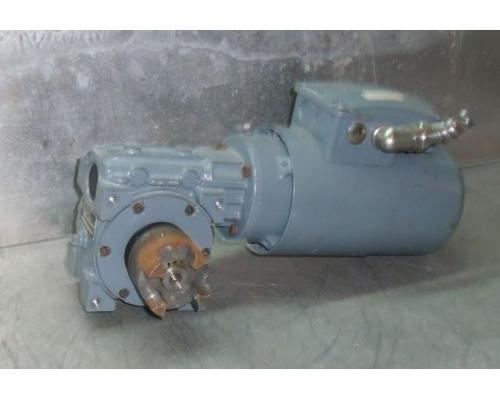 Getriebemotor 0,37 kW 61 U/min von KOBOLD – KOD 548-1C MB/G - Bild 1