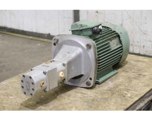 Hydraulikpumpe doppelt 11 kW 1440 U/min von Orsta – A 16 R C16-3 R TGL 10859 - Bild 1