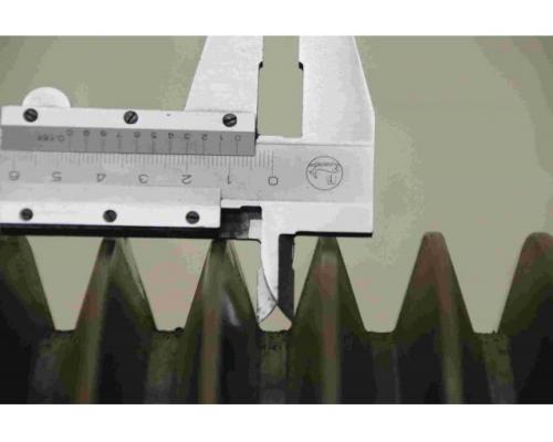 Keilriemenscheibe 9-rillig von Guss – SPC 320-9 (22 mm) - Bild 7