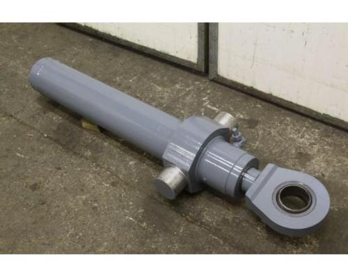 Hydraulikzylinder von HUSS – Hub 730 mm - Bild 1