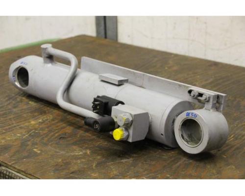 Hydraulikzylinder von GSL German Standard Lift – D080045LAV10300 - Bild 1