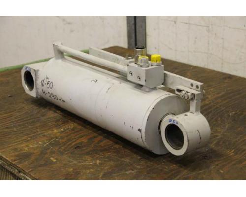 Hydraulikzylinder von GSL German Standard Lift – D120050AAV80290 - Bild 1