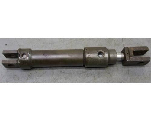 Hydraulikzylinder von unbekannt – Hub 142 mm - Bild 3