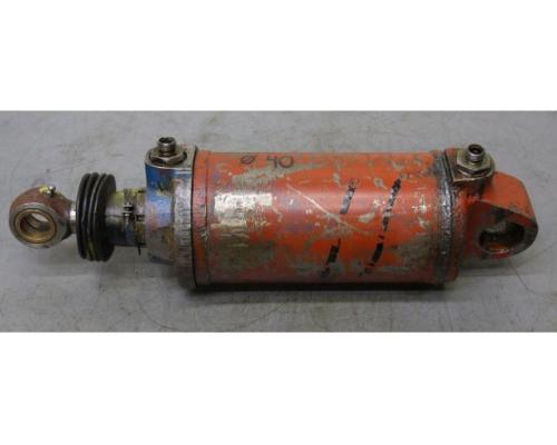 Hydraulikzylinder von unbekannt – Hub 82 mm - Bild 2