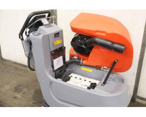 Scheuersaugmaschine 230 Volt von Hako – Scrubmaster B30 - Bild 11