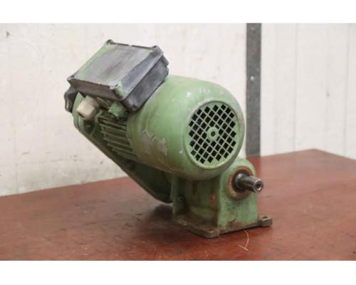 regelbarer Getriebemotor 0,25 kW  130-26 U/min von Lenze – 11.432.10.08.1  B7KB4-044H - Bild 2