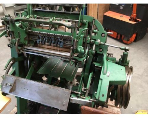 Brehmer 39 3/4-2 halbautomatische Buchblock-Fadenheftmaschine - Bild 3