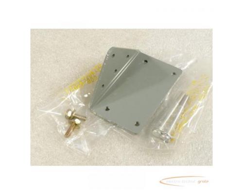 Allen Bradley CAT 880-N11 Montagehalterung Mounting Bracket Serie A - ungebraucht - in OVP - Bild 3