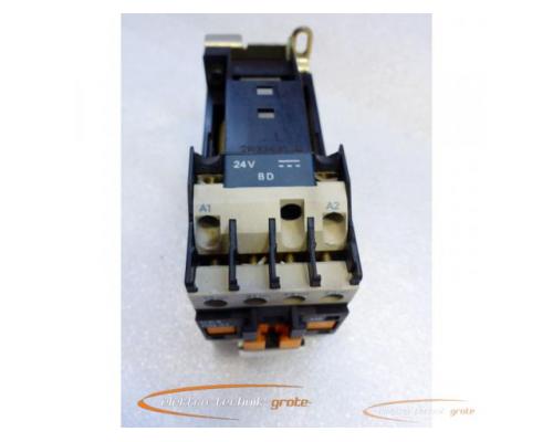 Telemecanique CA3 DN31 Hilfsschütz 24 V mit Spulenspannung - Bild 4