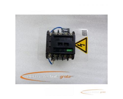 Fuji SRCa3631-05 (3a2b) Schütz 100/100-110V 50/60Hz Spulenspannung ENB221C 14 A - Bild 3