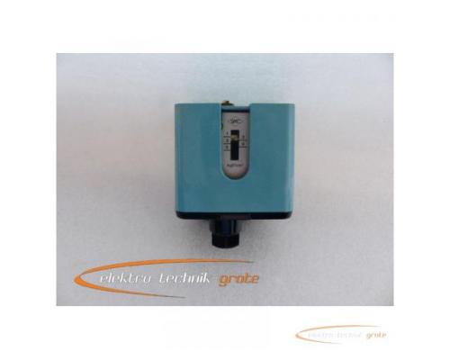 SMC IS300 Pressure Switch 1~5 kgf/cm² AC125/250V15A - Bild 1