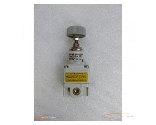 SMC IR1020-F01 Precision Regulator - Bild 1