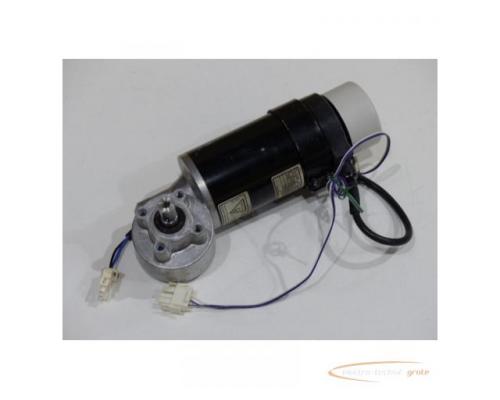 Lenze PM 13.171.52.3.2.9 Servomotor mit Getriebe - Bild 1