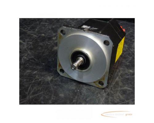 Fanuc A06B-0032-B575 B2/3000 AC Servo Motor - Bild 3