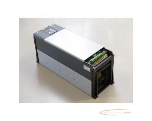 Eurotherm 584SV / 0300/400/0011/GR/000/0000/00/000/000 SN:18242001001021 - Bild 1