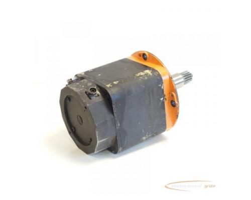 ABB Robotics / Siemens 1FT3101-5AZ21-9 - Z Servomotor SN:FO10015731016 - Bild 2