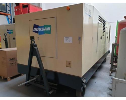 DOOSAN 10 / 425 OIL FREE AIR Mobiler Kompressor - Bild 1