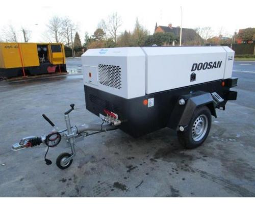 INGERSOLL RAND P 12 / 56 -N Mobiler Kompressor - Bild 1