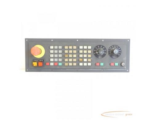 Siemens 6FC5103-0AD03-0AA0 Maschinensteuertafel M ohne Interface SN:T-K32020220 - Bild 1