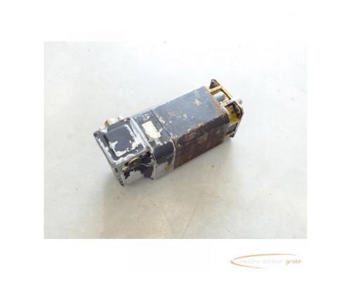 Siemens 1PH7105-2NF02-0CJ0 Kompakt-Asynchronmotor SN:EK69907?.004 - Bild 2