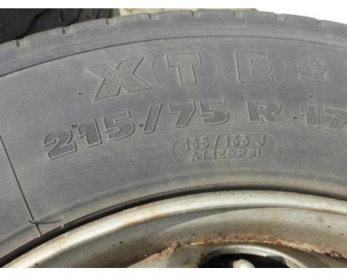 MICHELIN XTE 2 215/75R 17.5 4 Stück Tiefladerräder, LKW- Anhängerräder auf Sta - Bild 4