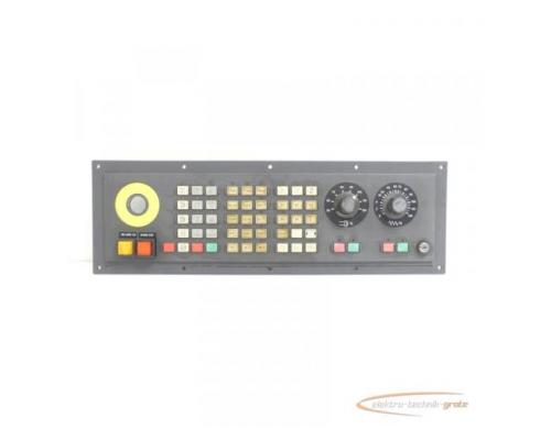 Siemens 6FC5103-0AD03-0AA0 Maschinensteuertafel M ohne Interface SN:T-K62030747 - Bild 1