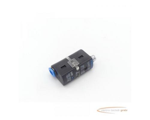 Festo SDE5-D10-0-Q6E-P-M8 Drucksensor Nr. 529027 S307 - Bild 1